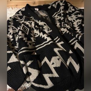 Beautiful and warm 3X LuLaRoe Peyton cardigan sweater.